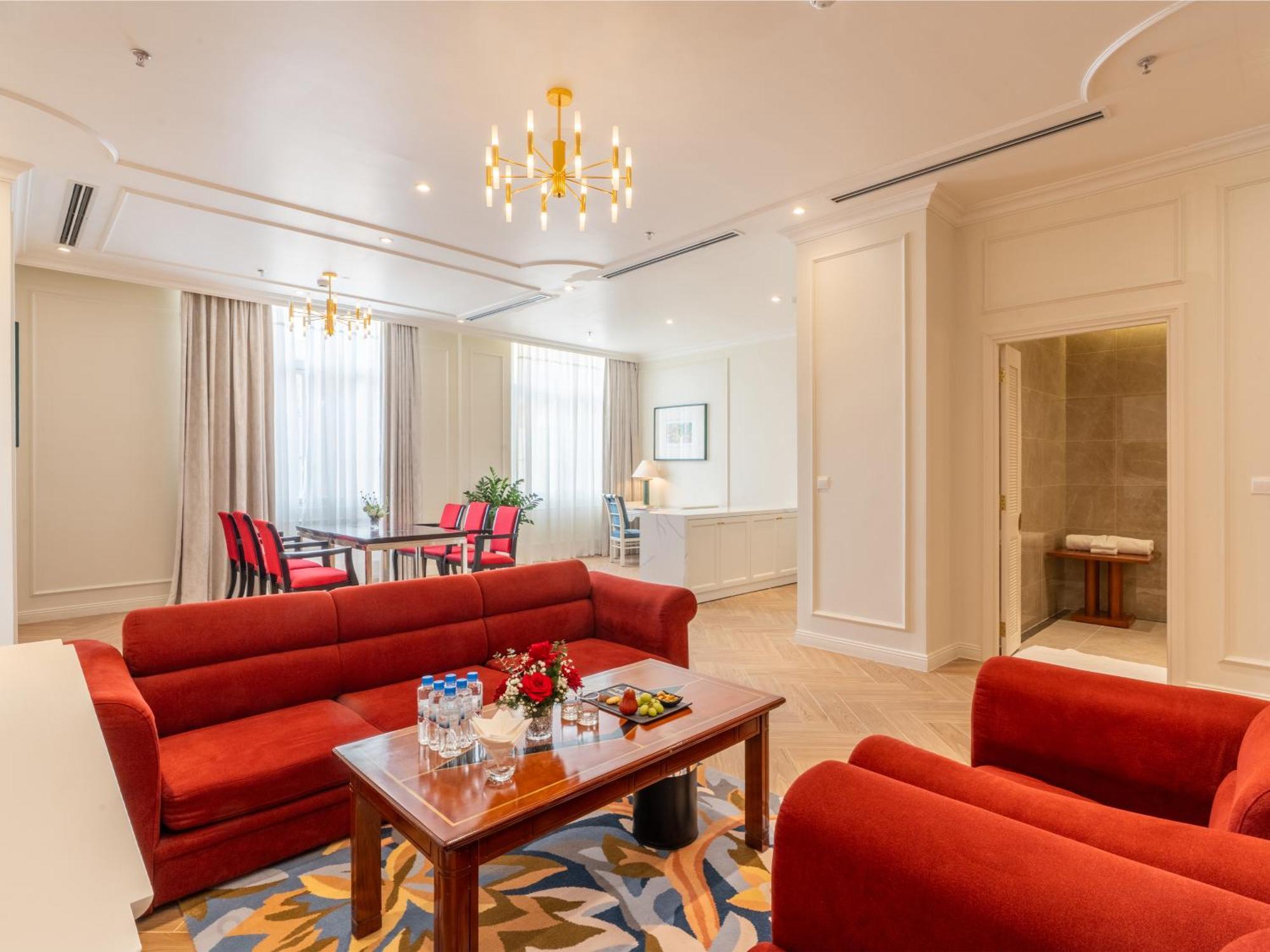 Legend Valley Hotel Ha Nam Phủ Lý エクステリア 写真