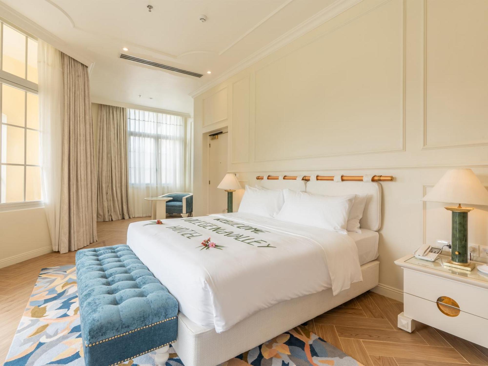 Legend Valley Hotel Ha Nam Phủ Lý エクステリア 写真