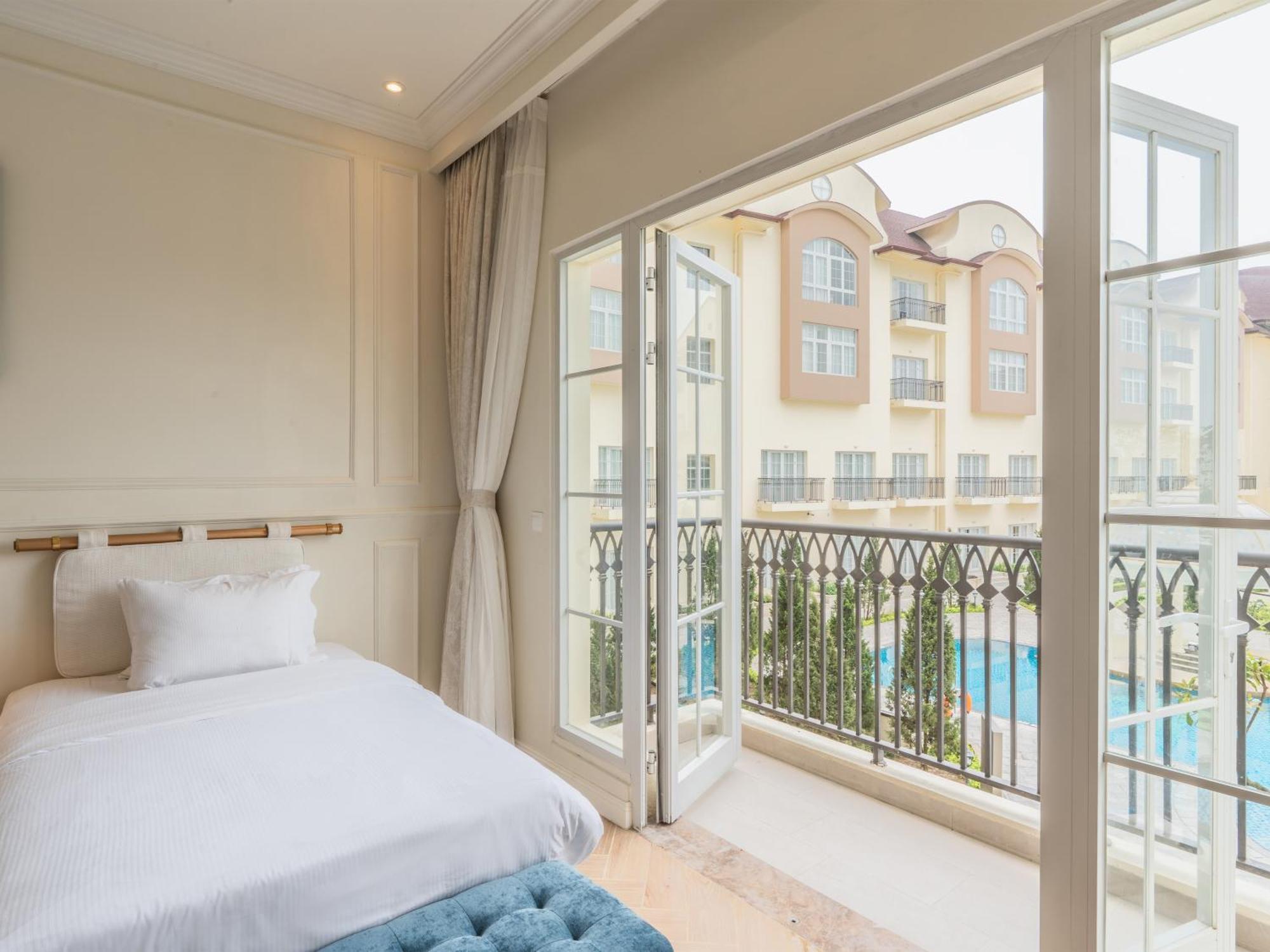 Legend Valley Hotel Ha Nam Phủ Lý エクステリア 写真